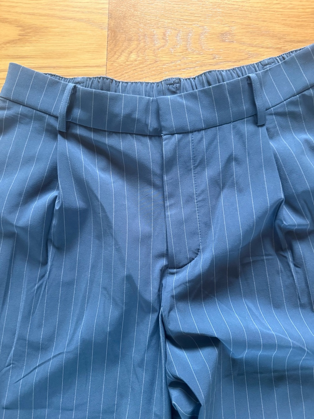 Vuori Wide Leg Pinstripe Pants in Navy Blue - Picture 3 of 4